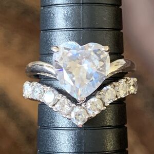 BELLA LUCE (R) 5.92CTW RHODIUM OVER STERLING SILVER HEART RING WITH BAND -